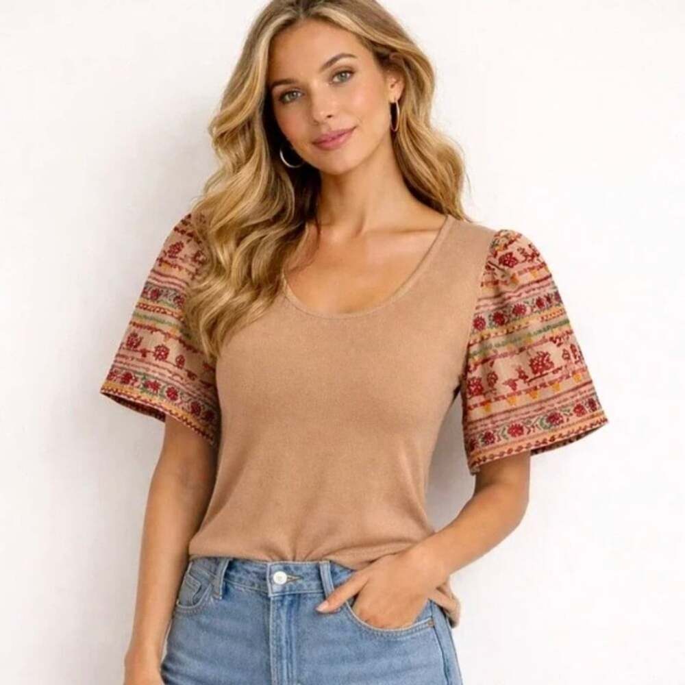DOLAN Top Size L Tan Ribbed Knit Embroidered Puff Sleeve